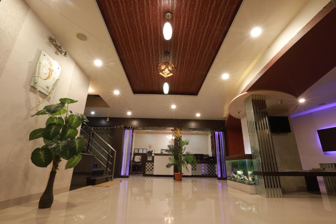 Hotel Darshan Amreli Bagian luar foto