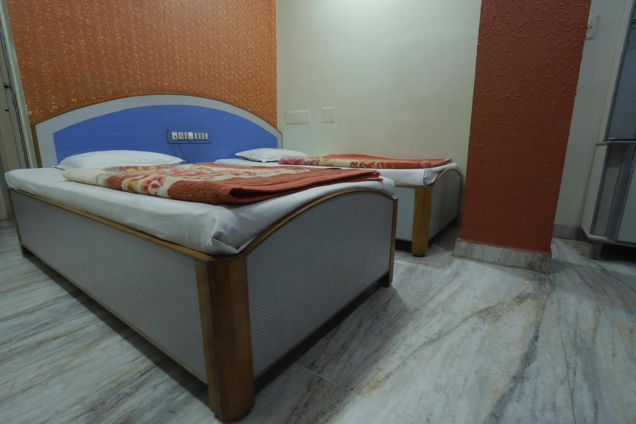 Hotel Darshan Amreli Bagian luar foto